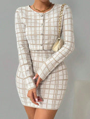 Dames geruite jas met lange mouwen en bretelrok
