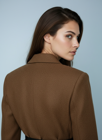 Wollen blazer met ceintuur en gouden knopen