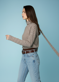 Gestreepte top met sjaaldetail