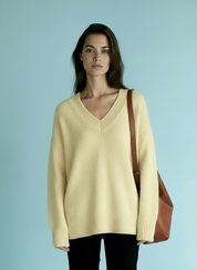 Zachte trui met V-hals