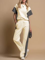 Minimalistische Two-Piece Set met Contrast Details