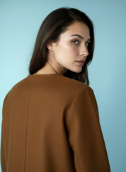 Minimalistisch Kort Jasje met Knopen