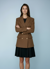 Wollen blazer met ceintuur en gouden knopen