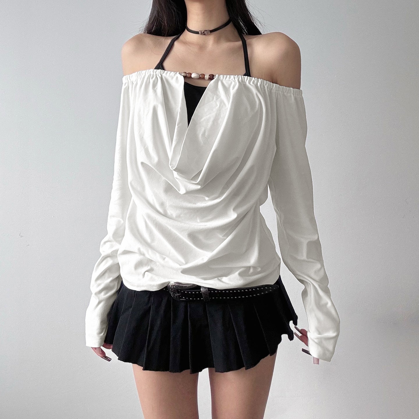 Stijlvolle minimalistische slim fit top met lange mouwen voor dames