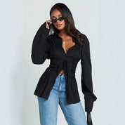 Stijlvolle elegante reversblouse voor dames met geplooide details en lange mouwen