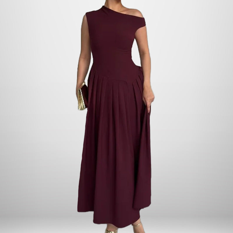 Een Stijlvolle En Elegante Lange Jurk Met Een Scheende Voorkant Die Het Figuur Vleit