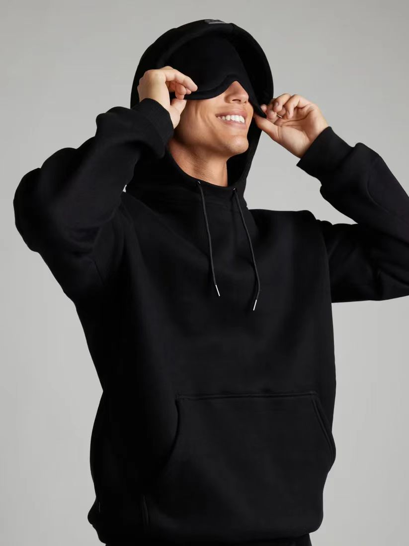Cozy Hoodie met Oogmasker – Comfort & Fun in één