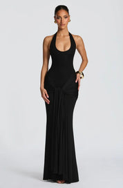 Modieuze minimalistische en slim fit damesjurk