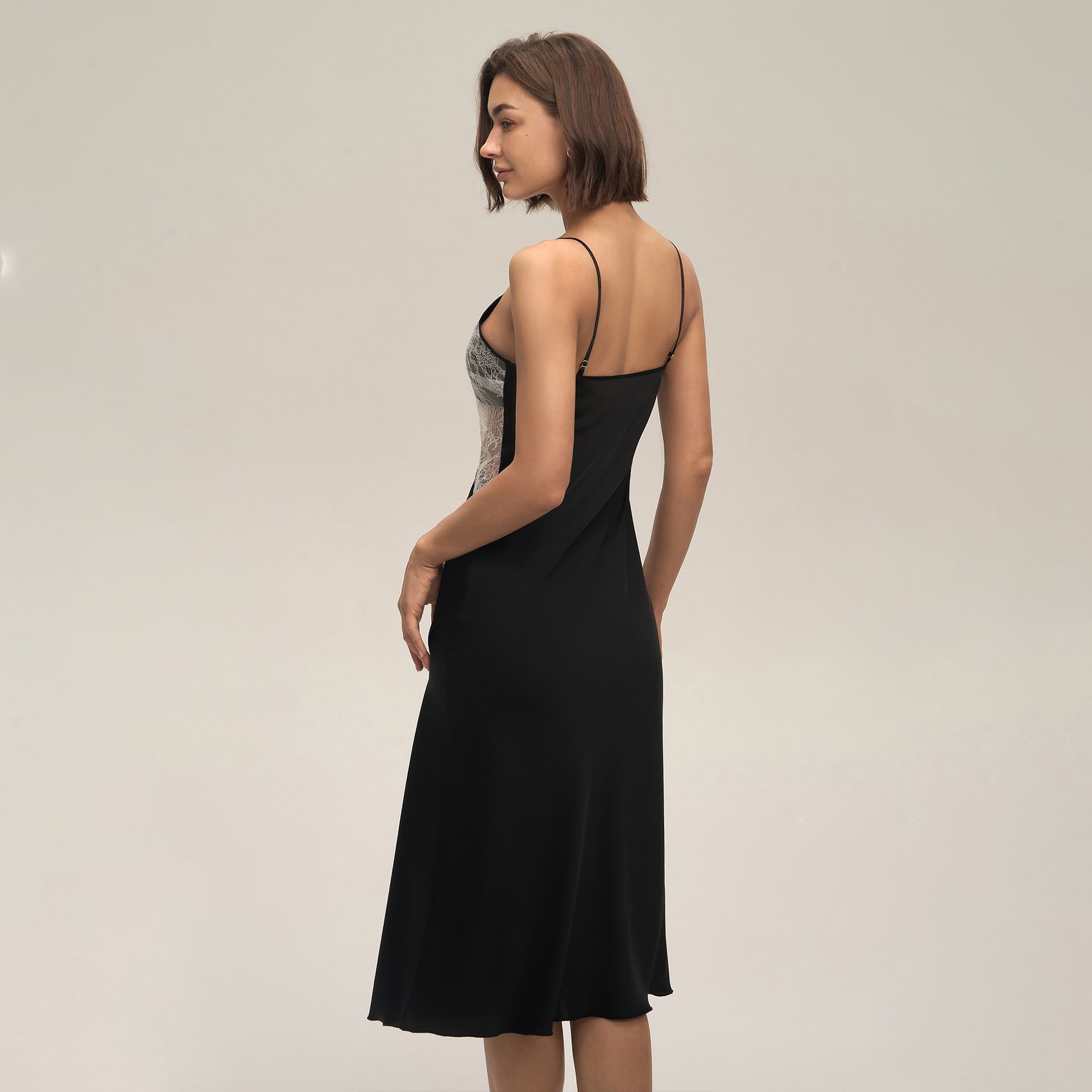 Satijnen-chiffon kanten patchwork-jurk met een rugloos ontwerp, perfect als loungewear