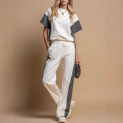 Minimalistische Two-Piece Set met Contrast Details
