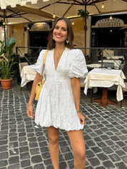 Witte Jurk met Geborduurde Ruches