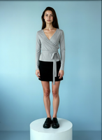 Wrap top met striksluiting