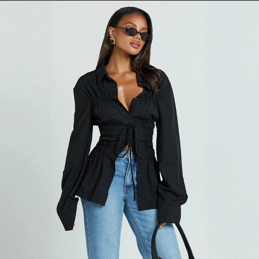 Stijlvolle elegante reversblouse voor dames met geplooide details en lange mouwen