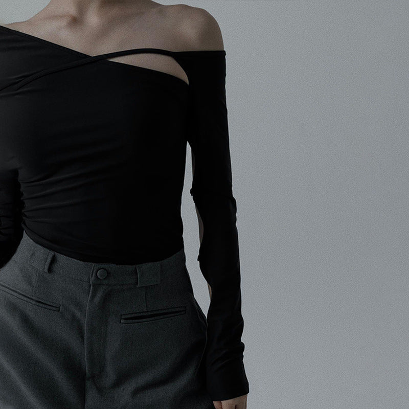 Stijlvolle en minimalistische top met lange mouwen voor dames