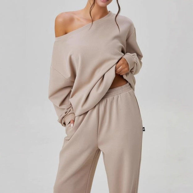 Sportieve casual tweedelige set met een trendy off-shoulder ontwerp
