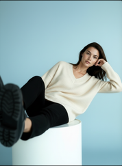 Zachte trui met V-hals