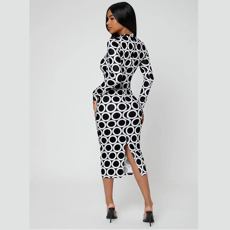 Stijlvolle bedrukte stretchy slim-fit jurk met ronde hals en lange mouwen