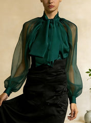 French Retro Blouse met Flowing Collar en Transparante Pofmouwen